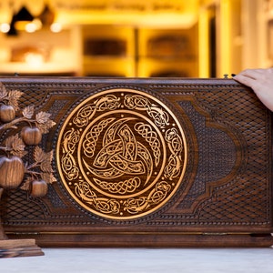 Luxury Backgammon Set With Celtic Ornament / Personalized Wood Backgammon / Birthday Gift for Dad / Fast Express Shipping