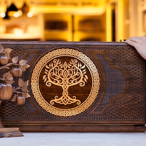 Gepersonaliseerde Backgammon Set Yggdrasil - Tree Of Life / Unieke Houten Nardi / Gepersonaliseerd Bordspel / Alle Maten / Gratis Express Verzending