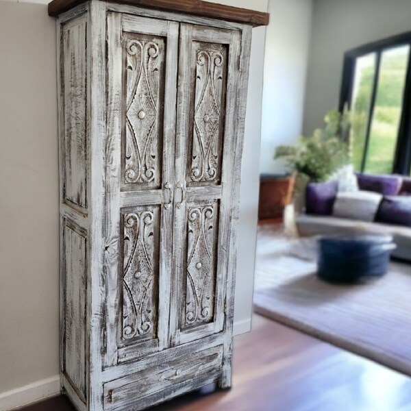 Santa Clarita Tall Cabinet//Storage cabinet//Armoire//Pantry Cabinet//FREE SHIPPING
