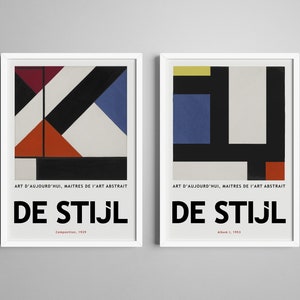 以下が含まれることがあります： 黒、白、赤、青、黄色の抽象的な幾何学模様の芸術が描かれた額装されたプリントが2枚。プリントには「De Stijl」というタイトルと「Art d'aujourd'hui, Maitres de l'art abstrait」というテキストが書かれています。