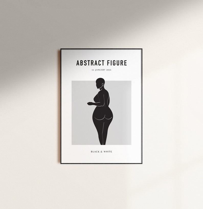 Pu&ograve; includere: Stampa artistica incorniciata in bianco e nero con una figura astratta. L'opera mostra una silhouette di una persona con una forma curvilinea, su uno sfondo grigio chiaro. Il testo "ABSTRACT FIGURE" e "BLACK & WHITE" &egrave; stampato sul poster.