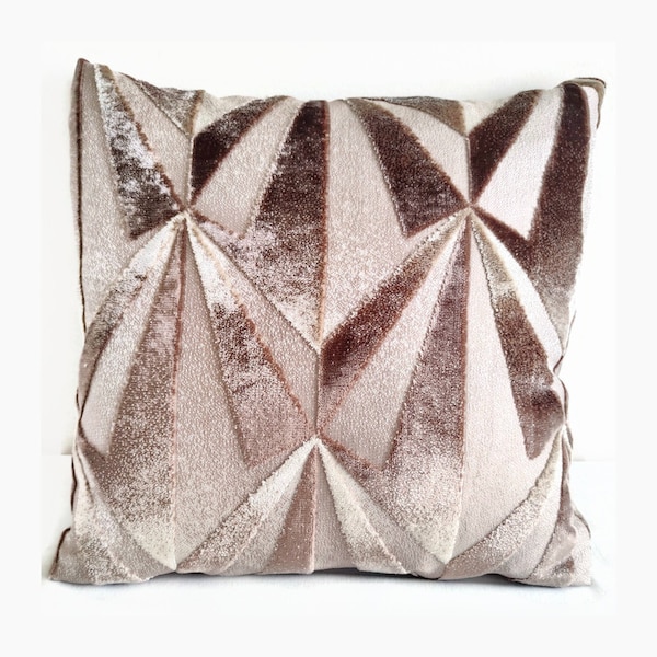 Bright Luxury Geometric Sandy Beige Velvet Pillow Cover, 20x20 Velvet  Glam Pillow Cover