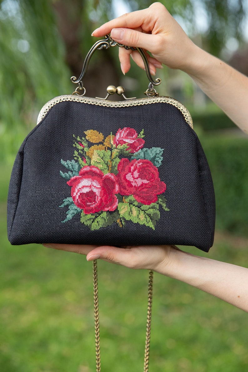 Hand Embroidery Tote Bag Canvas Shoulder Bag with Flower Embroidery Pattern Flower Bag Hand Embroidered Linen Bag Handmade Tote Bag image 2