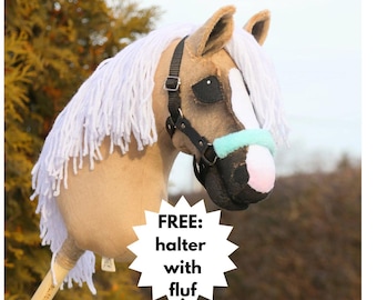 CARAMEL HAFLING hobby horse with light shading
