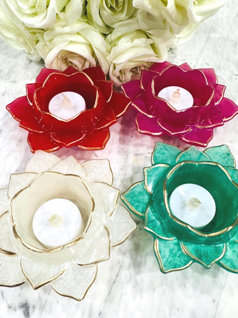 LOTUS TEA LIGHT HOLDER