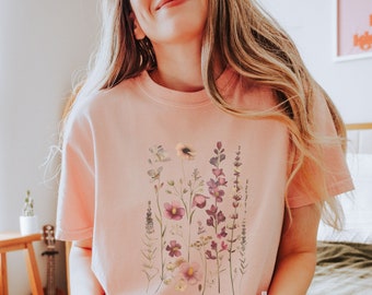 Retro Wildflowers Boxy Crop Tee, Pressed Flowers Shirt, Cottagecore Botanical Nature T-Shirt, Boho Floral Summer Top, Garden Lover Gift