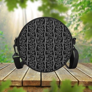 Bolso satchel redondo de flores silvestres en blanco y negro, bolso bandolera floral salvaje Cottagecore, bolso circular para mujer, regalo para ella