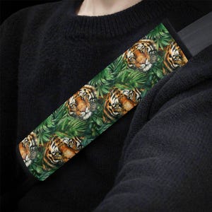 Wild Tiger Jungle Car Seat Belt Covers, Green Forest Animal Seat Belt Strap Cover, Car Seat Belt Pad Car Accessories Car Decor Gift