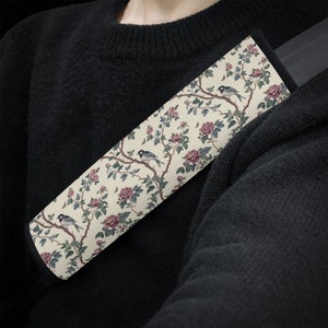 Vintage Floral Car Seat Belt Covers, Boho Cottagecore Seat Belt Strap Cover, Wild Flower Car Seat Belt Pad Car Accessories Car Decor Gift