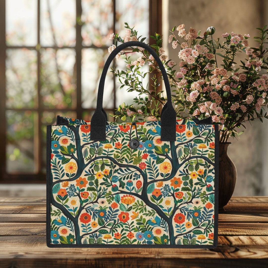 Black Cat & Flowers Canvas Tote Bag - Large Reusable Shopping Bag For Women, Vintage Aesthetic Gift (Beige)