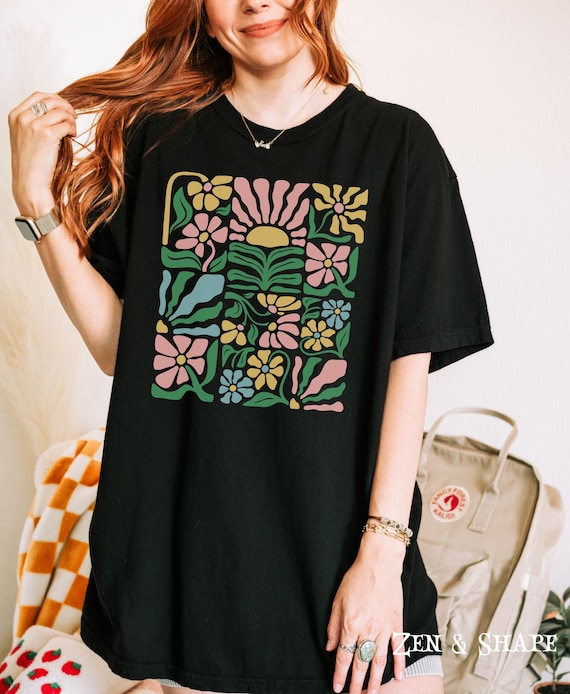 Boho Wildflowers Comfort Colors T-Shirt, Retro Abstract Floral TShirt, Vintage Botanical Shirt, Floral Print Tee, Nature Lover Gift