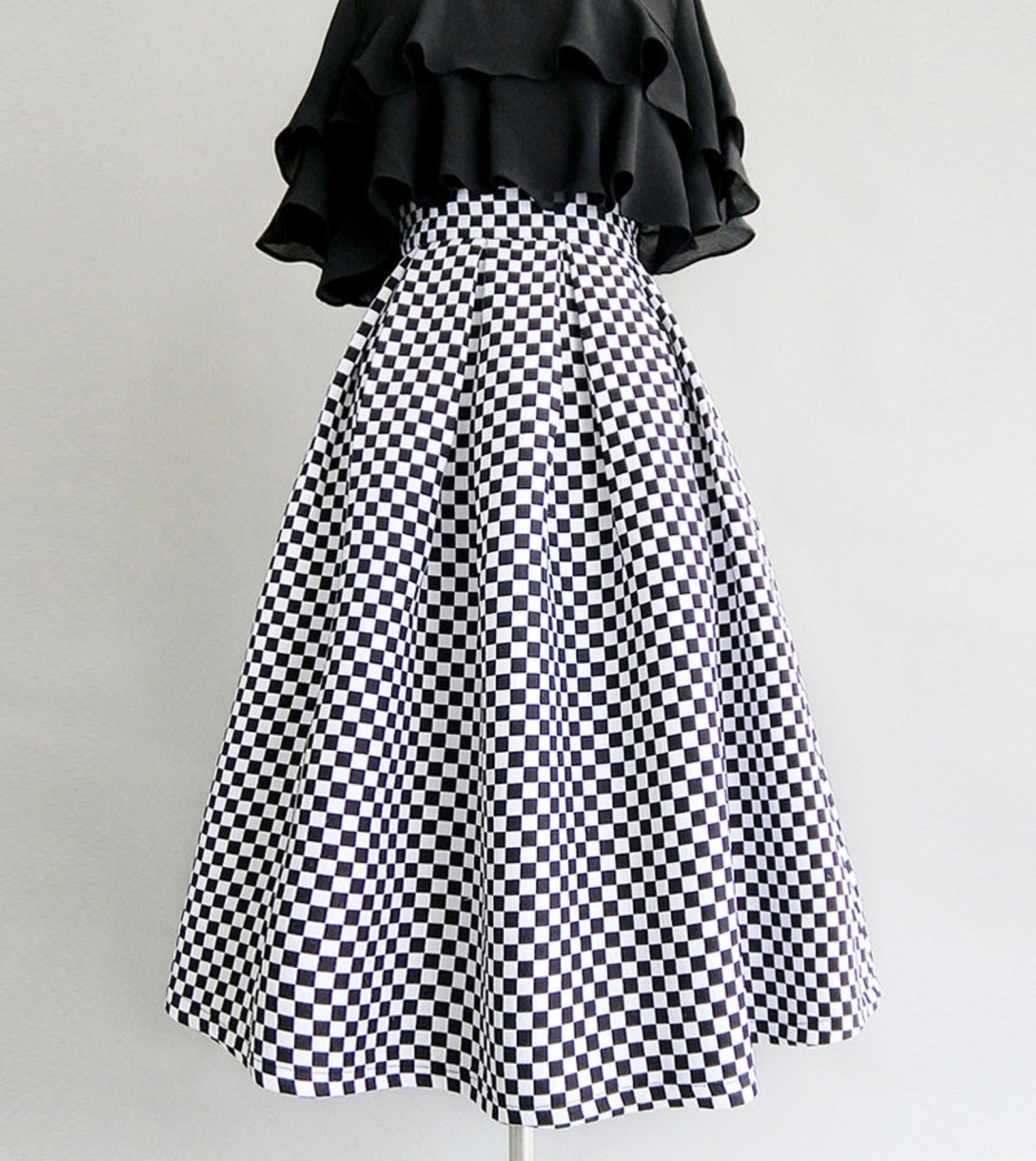 pe skirt shorts