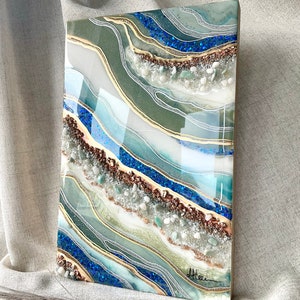 Made to order resin wall art. Custom geode wall art. Wall Painting. Artwork decorated with quartz and amethyst. Resin wall panel