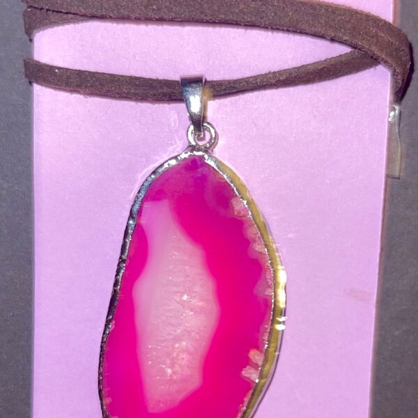 Gemma Pink Geode Pendant Necklace