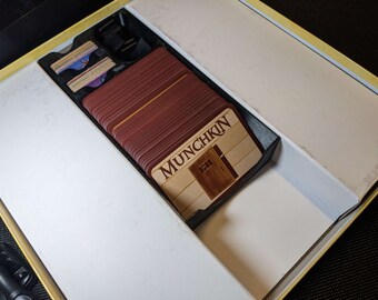 Munchkin Deluxe Base Board Game Insert Organizer - 3D Printed.