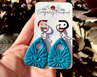 Planchette Clay Dangle Earrings, Ouija Board Earrings, Spooky Earrings, Alternative Earrings, Gothic Jewelry, Halloween, Paranormal