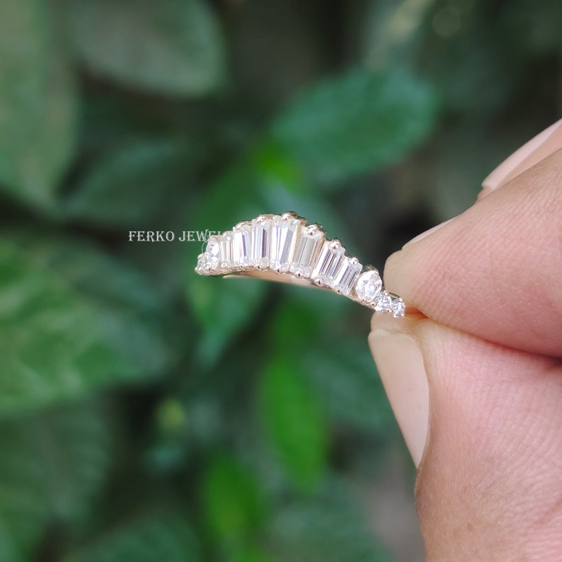 Moissanite Band Curved Wedding Band 14K Yellow Gold Baguette Chevron ...