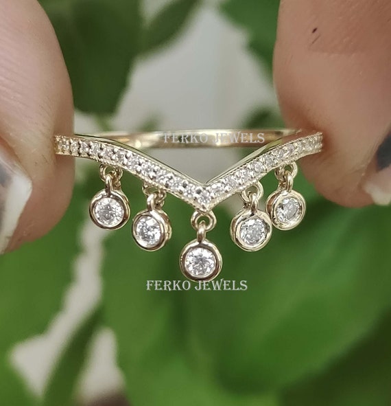 Hanging Ring Moissanite 925 Silver Ring, Bridal V Shape Ring, Yellow Gold Band, Curved Band, Five Stone Ring, Best Birthday Gift