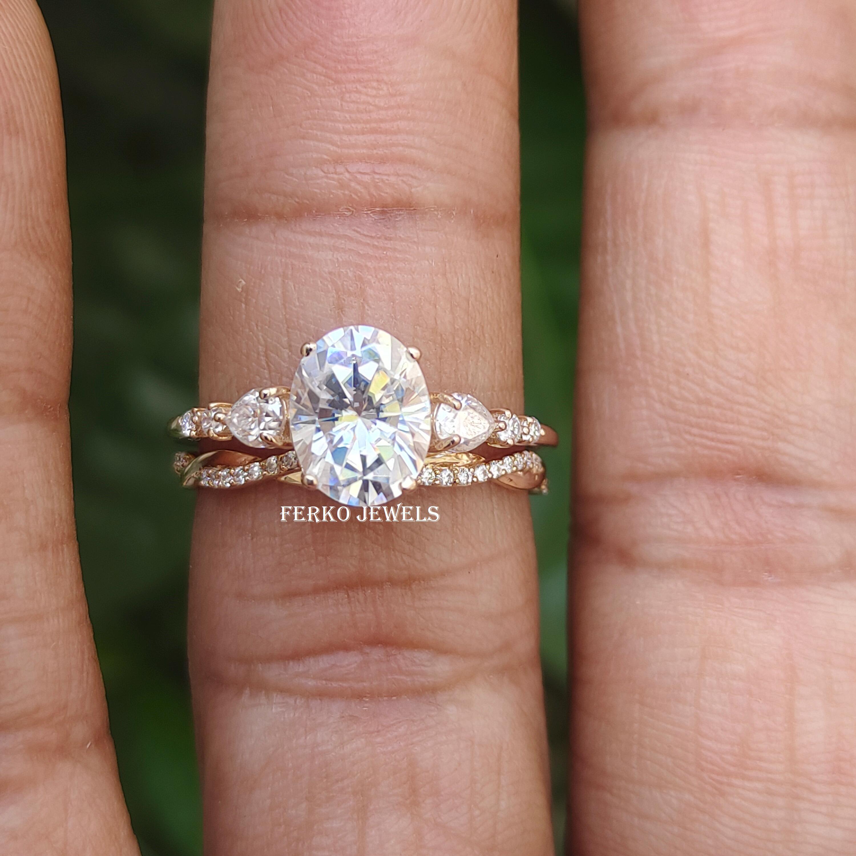 Oval Cut Moissanite Engagement Ring Set 14K Solid Gold Unique Oval ...