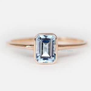 Unique Aquamarine Engagement Ring/Emerald Cut Aquamarine Ring/March Birthstone Ring/Bezel Set Solitaire Wedding Ring/Anniversary Ring