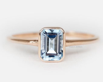 Unique Aquamarine Engagement Ring/Emerald Cut Aquamarine Ring/March Birthstone Ring/Bezel Set Solitaire Wedding Ring/Anniversary Ring