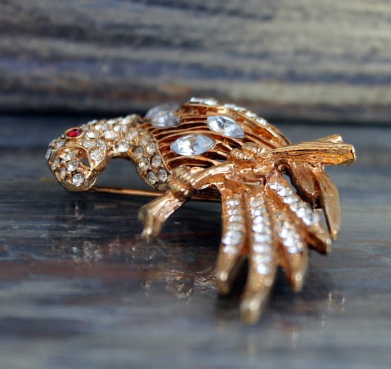 Vintage parrot pin gold tone Rhinestone bird broo… - image 5