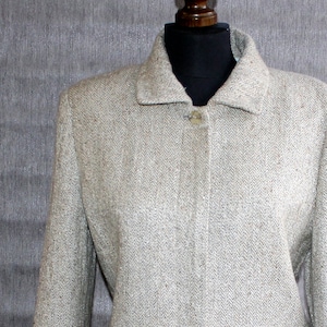 Vintage wool tweed blazer size M White beige riding herringbone jacket Office outfits women Gifts idea for wife