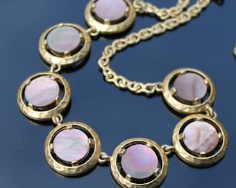 Collar de concha rosa vintage firmado NW tono dorado Madres gargantilla de perlas Nine West regalo de joyería para esposa