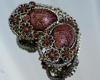 Vintage faux golden sandstone oval clip on earrings gold tone Filigree flower earrings