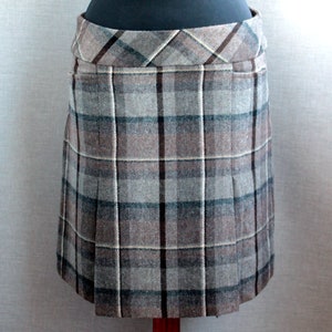 Vintage wool tartan skirt size L Gray beige brown pleated plaid skirt Dark academia clothing