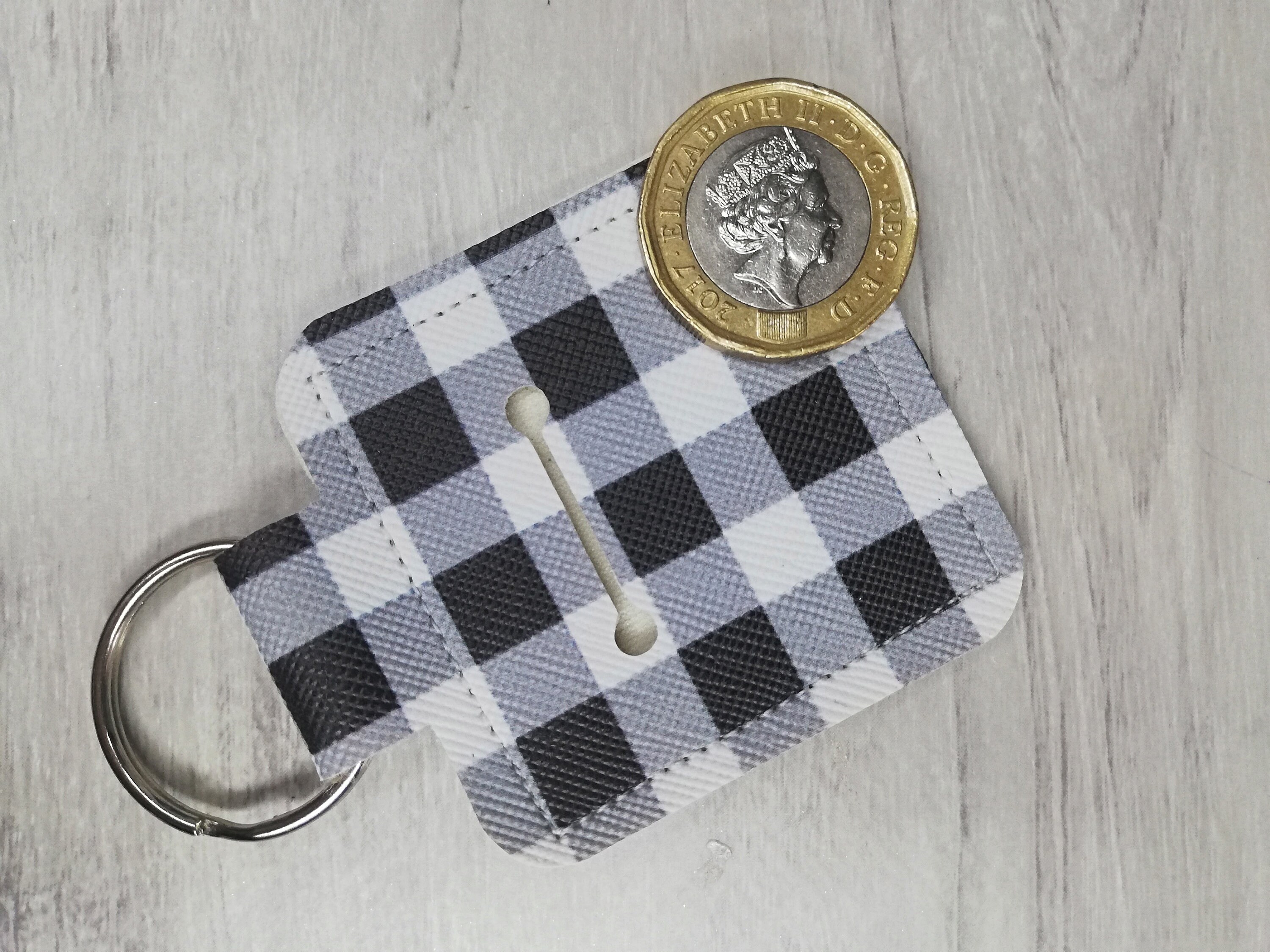 Pound coin holder keyring sale