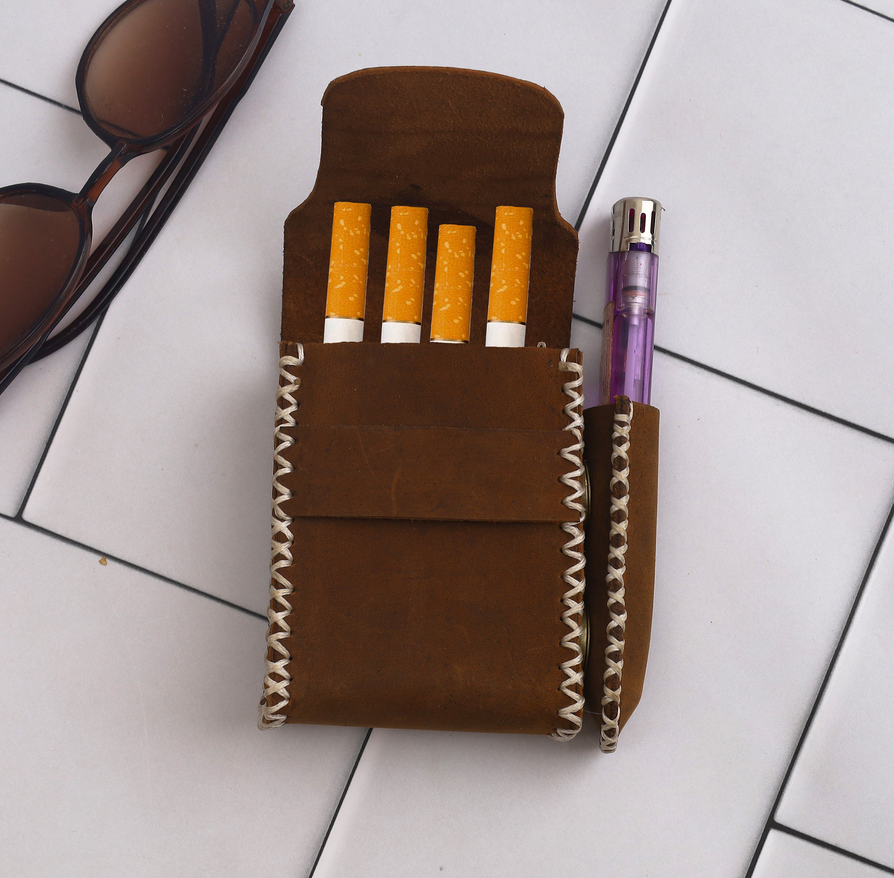 picture of pack of cigarettes How Many Cigarettes in a Pack? A Guide to Pack Sizes picture of pack of cigarettes How Many Cigarettes in a Pack? A Guide to Pack Sizes