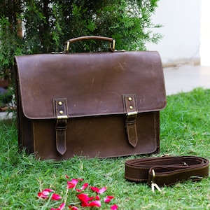 ヴィンテージレザー製メンズラップトップバッグ、フルグレインレザー製大型メッセンジャーバッグ、メンズ18インチ、素朴な外観のベストレザーブリーフケース
