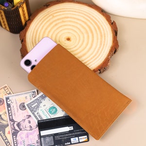 Custom Western Leather Phone Case Holder for iPhone - Handmade Personalized Design For S24 Plus