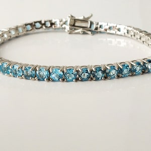 Natural Swiss Blue Topaz Bracelet* 925 Silver Bracelet* Tennis Bracelet* Topaz Bracelet Jewelry*Blue Gemstone Bracelet*Round Cut Blue Topaz