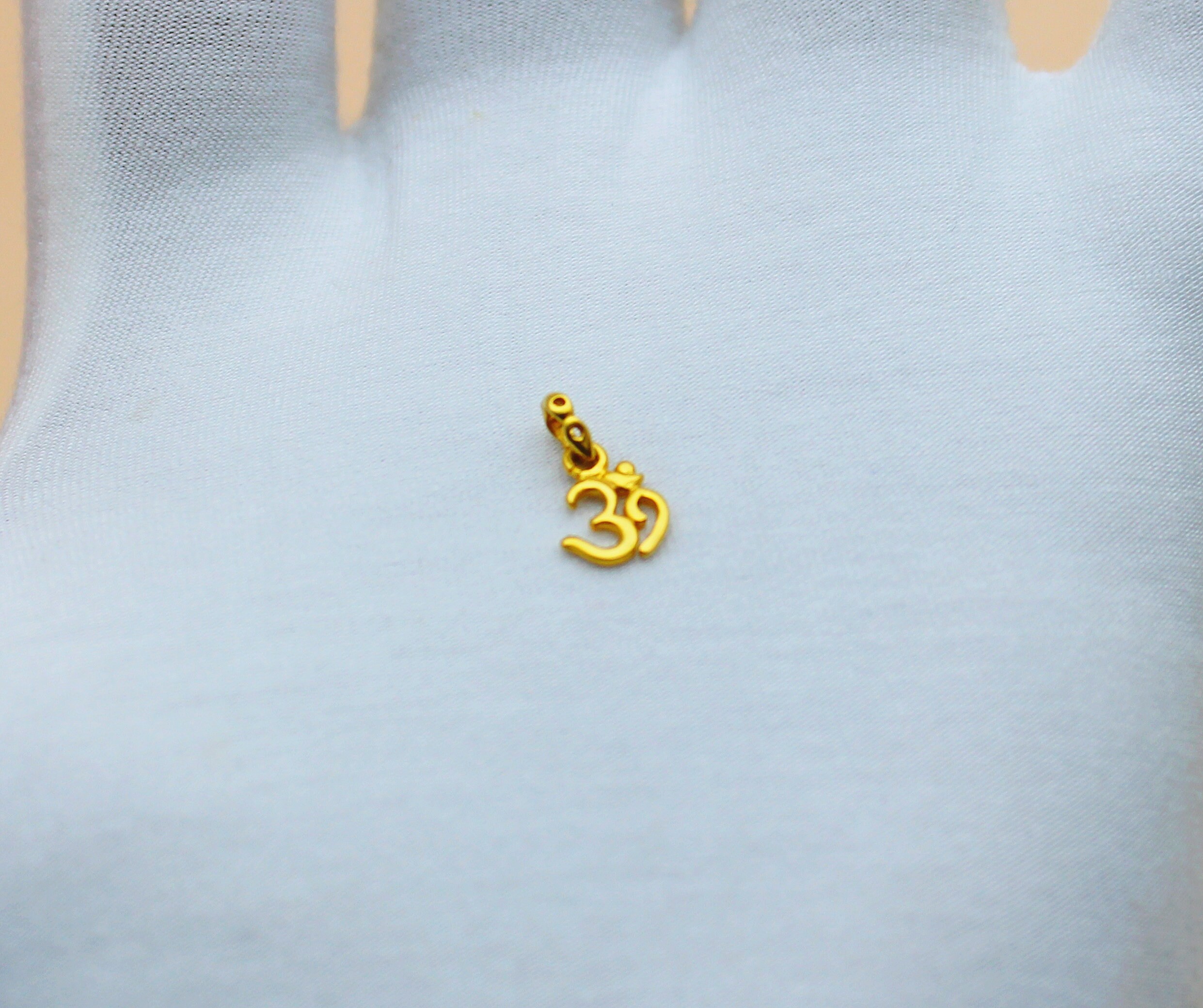 Gold Om Pendant 18k Solid Gold Om Pendant Om Pendant Gold Etsy