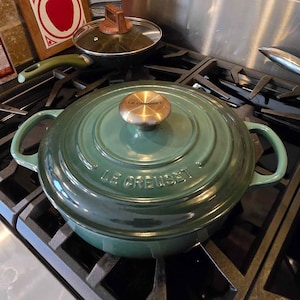 Le Creuset Sauteuse 3.5 QT No. 24 Artichaut Green Enamelled Cast Iron - No Chips