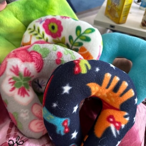 NEW Guinea pig Neck/Body Hugging Horseshoe Bed Pillow