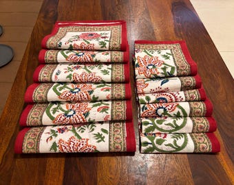 Handgefertigte Block gedruckte Tischsets und Servietten 6er-Set | Rot-Weiße Blumen Baumwolle Tischsets Und Serviette