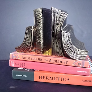 Bronzed Metal Bookends Vintage MCM Shelf decor, Book Lover&#39;s Gift, Library Decor 1950&#39;s design