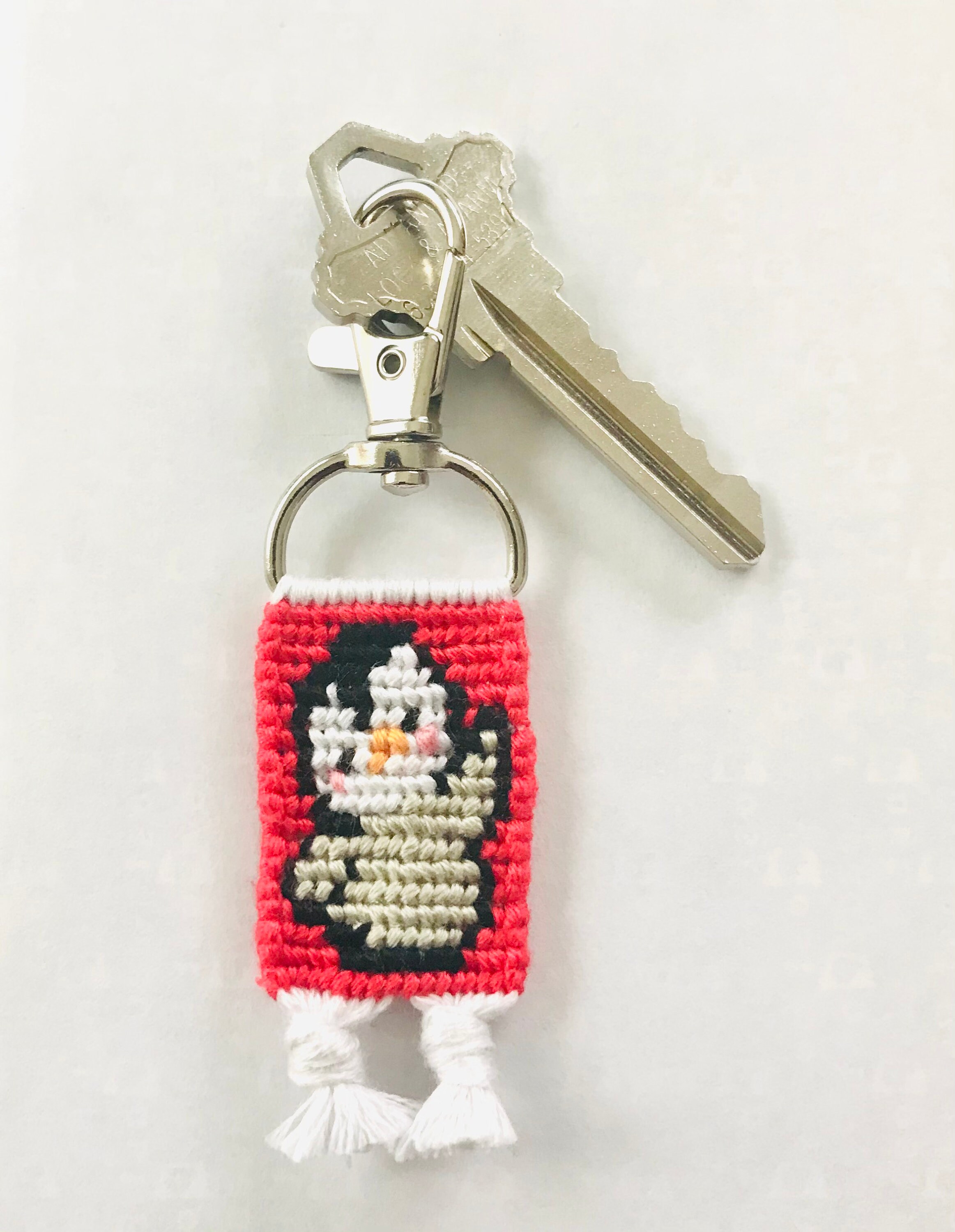 Penguin Keychain, Cute, Knotted, Handmade, Alpha Pattern - Etsy