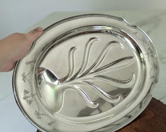 Vintage Community Plate Silverplate Platter: Well & Tree Serving Tray (18.5 inches)
