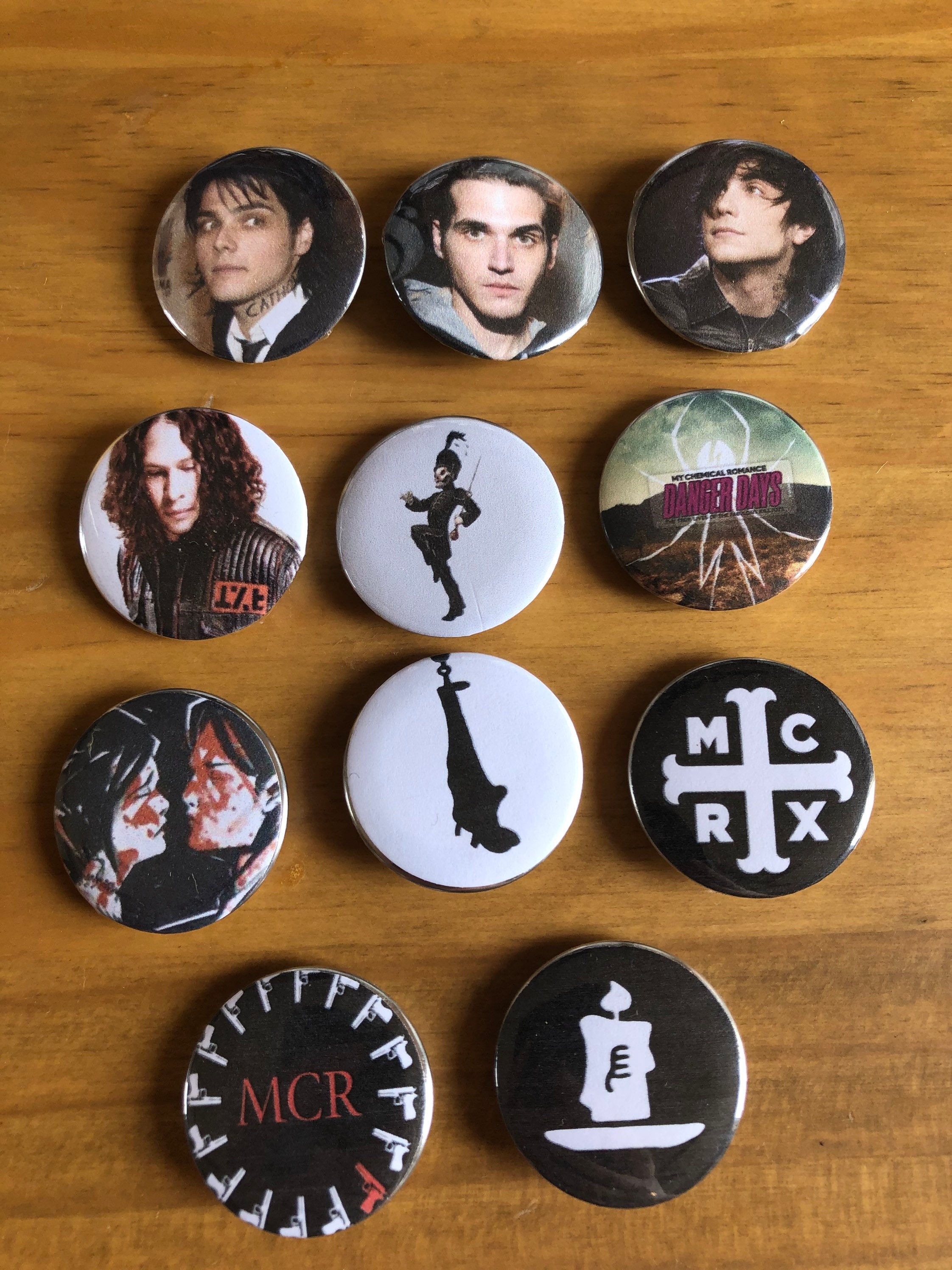 12 MY CHEMICAL ROMANCE Pinbacks Buttons 1 Pins Badges Emo MCR Punk Music  Band 