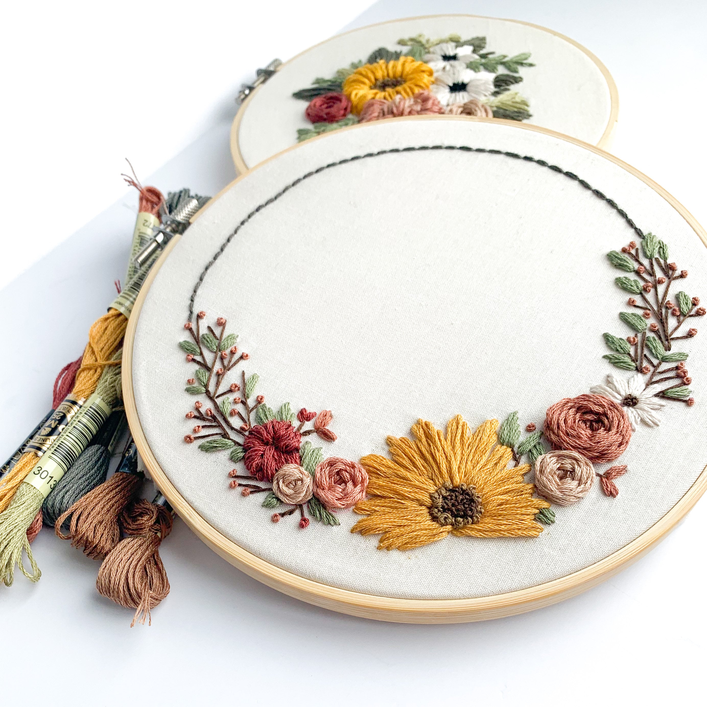 PDF Sunflower Wreath Hoop Floral Pattern, Embroidery Pattern