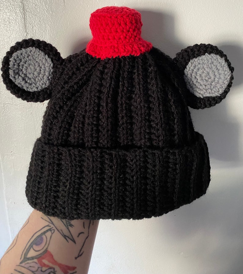 Crochet Animatronic Beanie Lefty