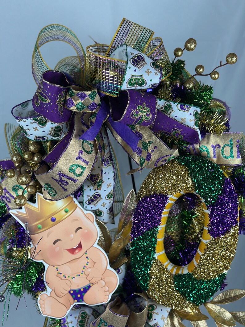 Mardi Gras King Cake Badge Reel - Silicone Beaded Retractable ID Holder With Alligator Clip (24in Cord)