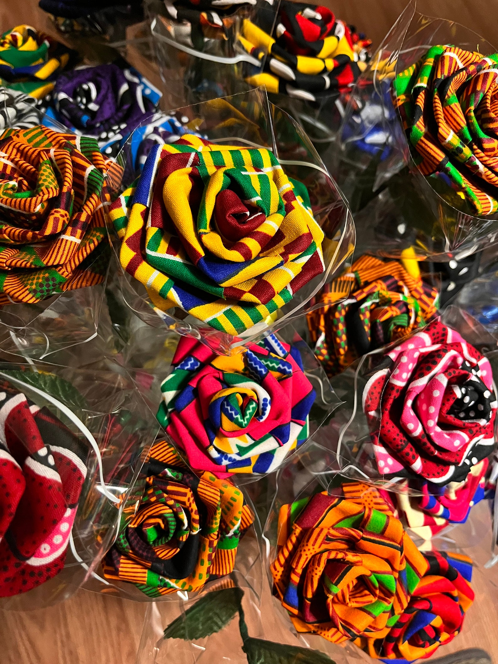 3 Dozen Assorted Kente Cloth Roses - Etsy