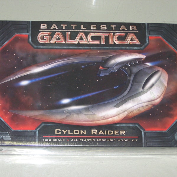 RARE Moebius Models Battlestar Galactica 1/32 Cylon Raider #926 SEALED