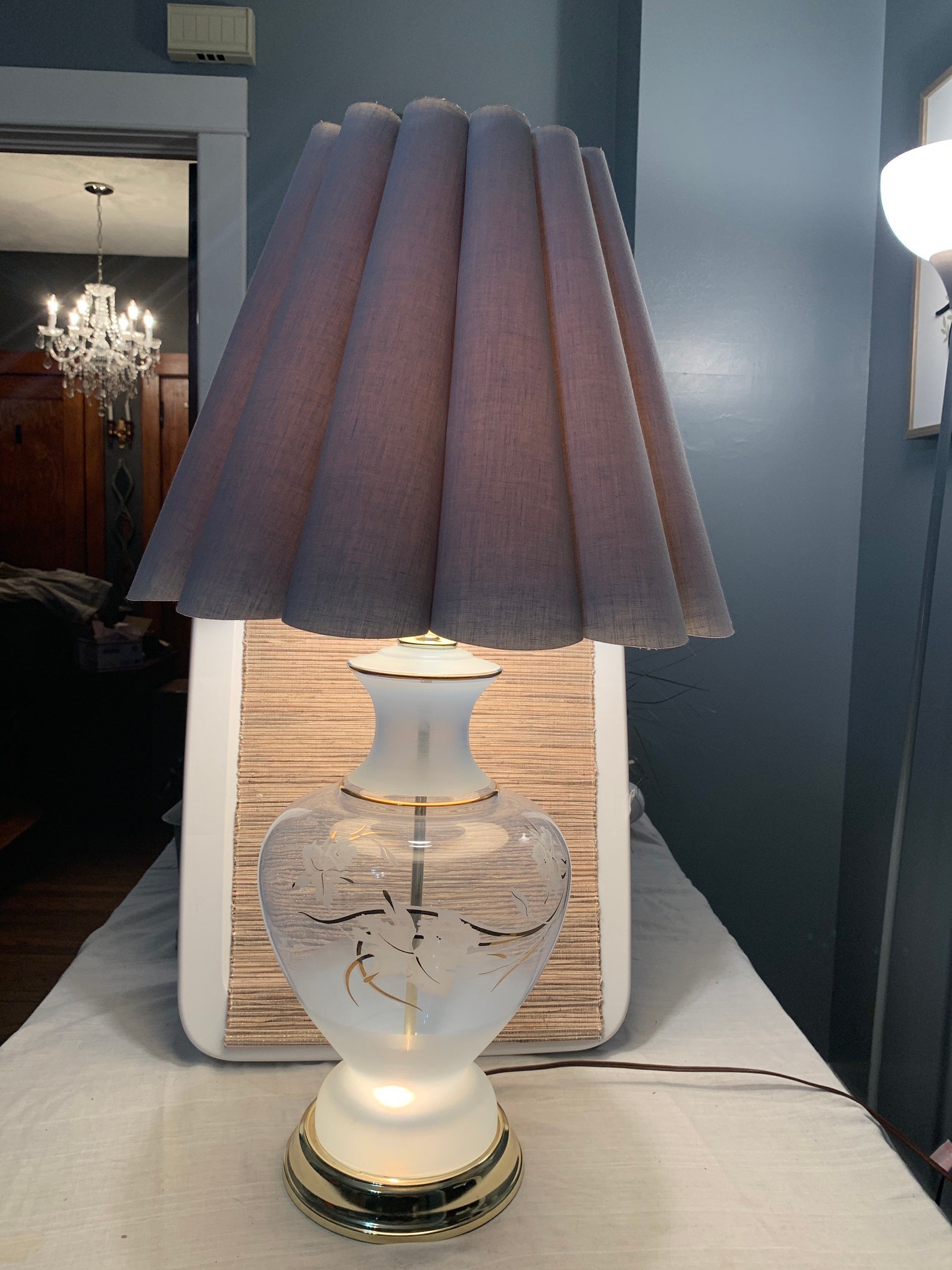 Vintage 31 Glass 3way Table Lamp w/ gold trim Etsy