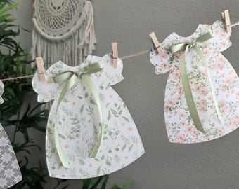 Boho baby shower banner,Sage baby dress banner,Sage bodysuit banner,Sage floral baby shower garland,Baby girl shower decor,Baby in the bloom